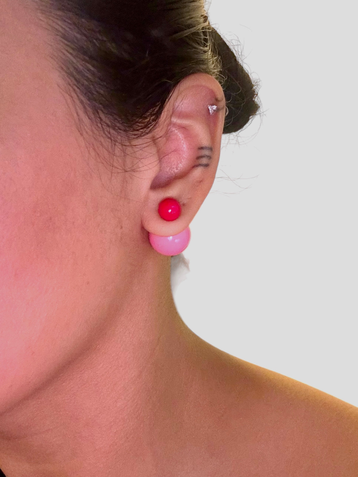 lili pink studs
